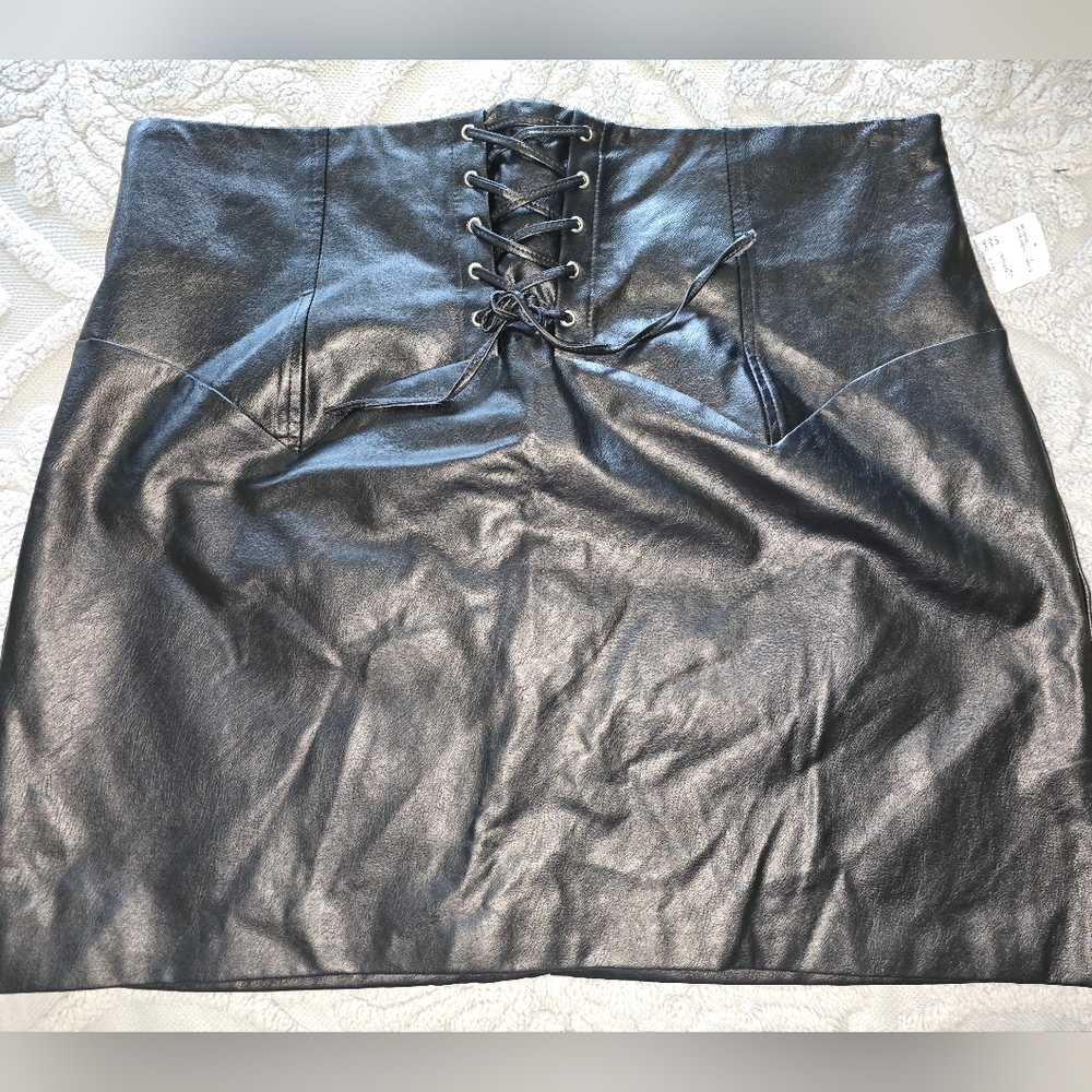 Forever 21 Plus Size Corset styled Faux Leather Skirt 2X
